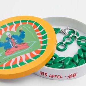 **RARE** Iris Apfel x H&M Green Chunky Necklace